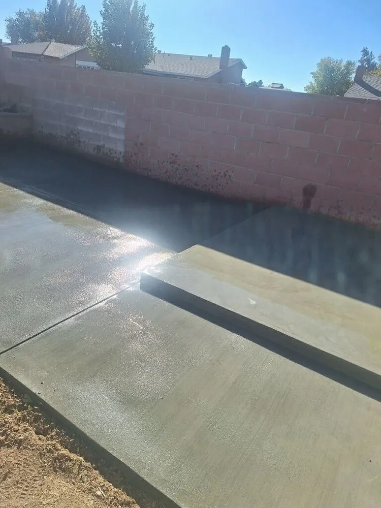 Custom outdoor landscaping experts serving Lancaster, CA - Greenline Concrete