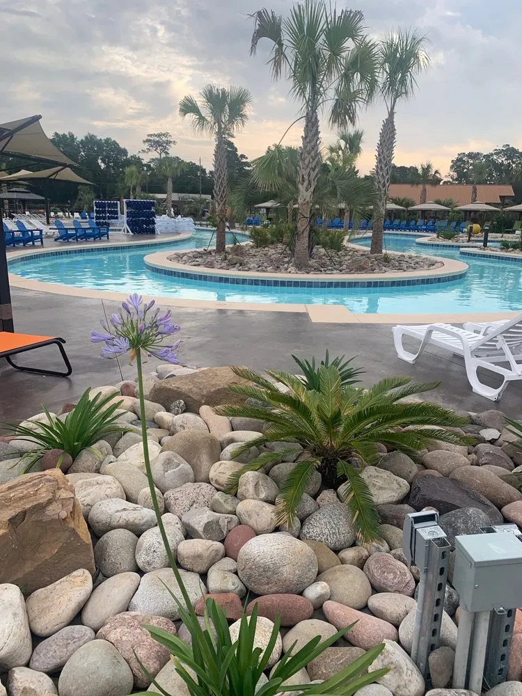 Reliable yard maintenance for homes in Hattiesburg, MS by Greenline Landscape