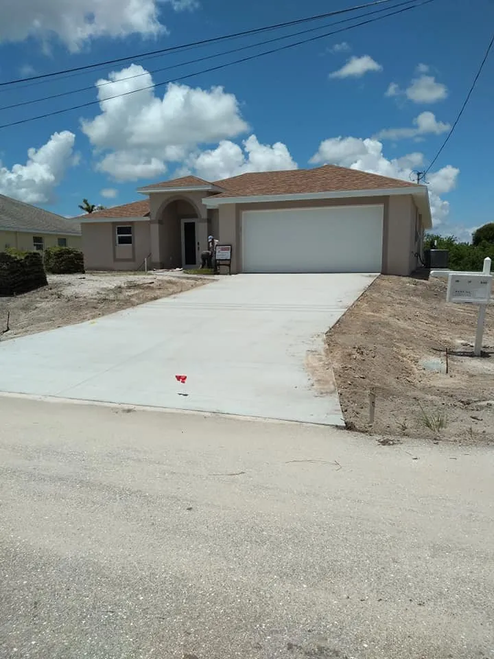 Reliable lawn mowing service experts serving Clewiston, FL - Greenline Sod