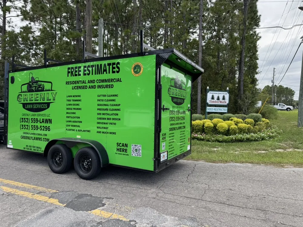 Expert lawn mowing service near you in Ocala, FL by Greenly Lawns