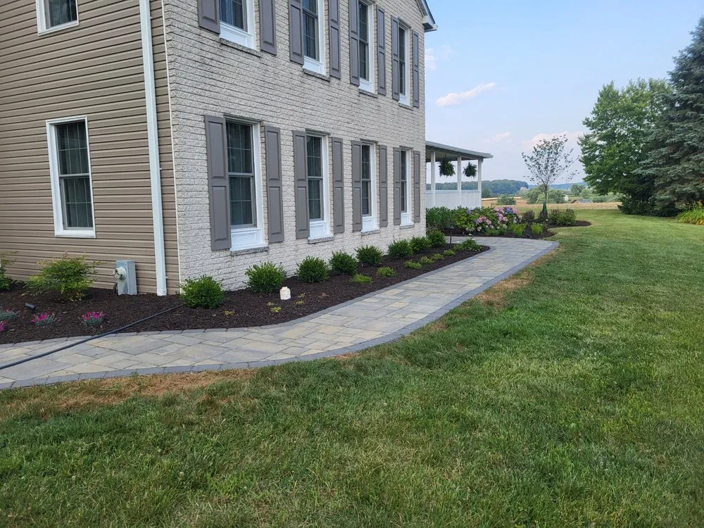 Custom garden landscaping in Reisterstown, MD - Greenmount Lawn & Landscaping