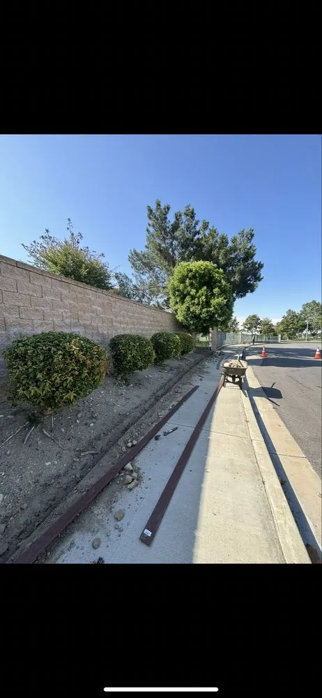 Custom lawn mowing service in Rialto, CA - Greenovation Landscape Services