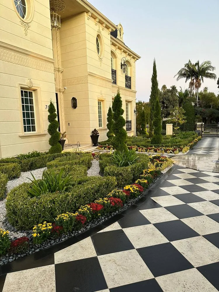 Local landscape design in Costa Mesa, CA by Greenplace