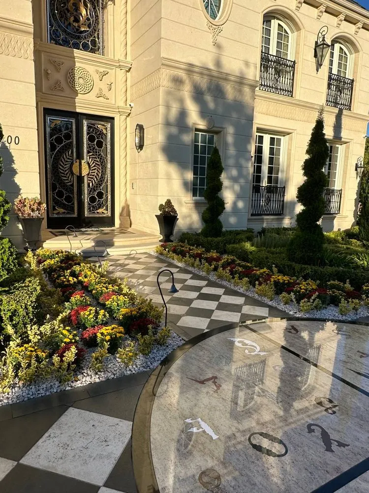 Top-rated lawn mowing service for year-round maintenance in Costa Mesa, CA by GreenPlace Inc