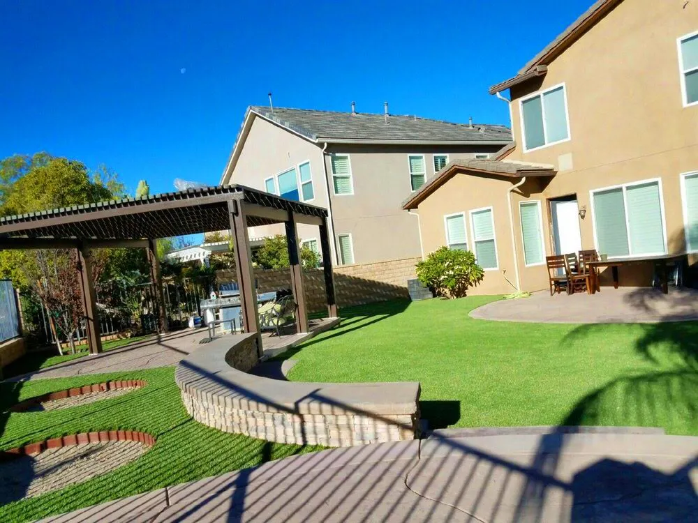 Professional garden landscaping in Santa Clarita, CA by GreenPro Direct