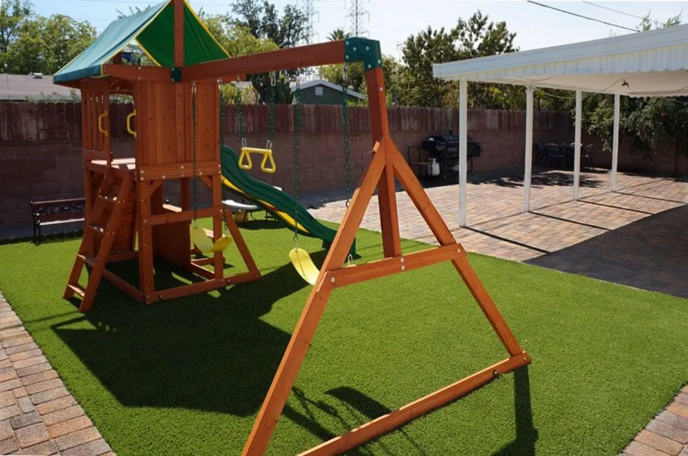 Top-rated lawn care service in Santa Clarita, CA by GreenPro Direct