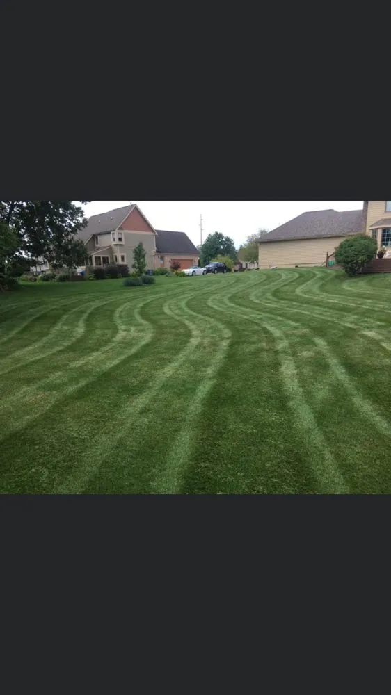 Professional lawn care service experts serving Lansing, MI - GreenPro Landscapes