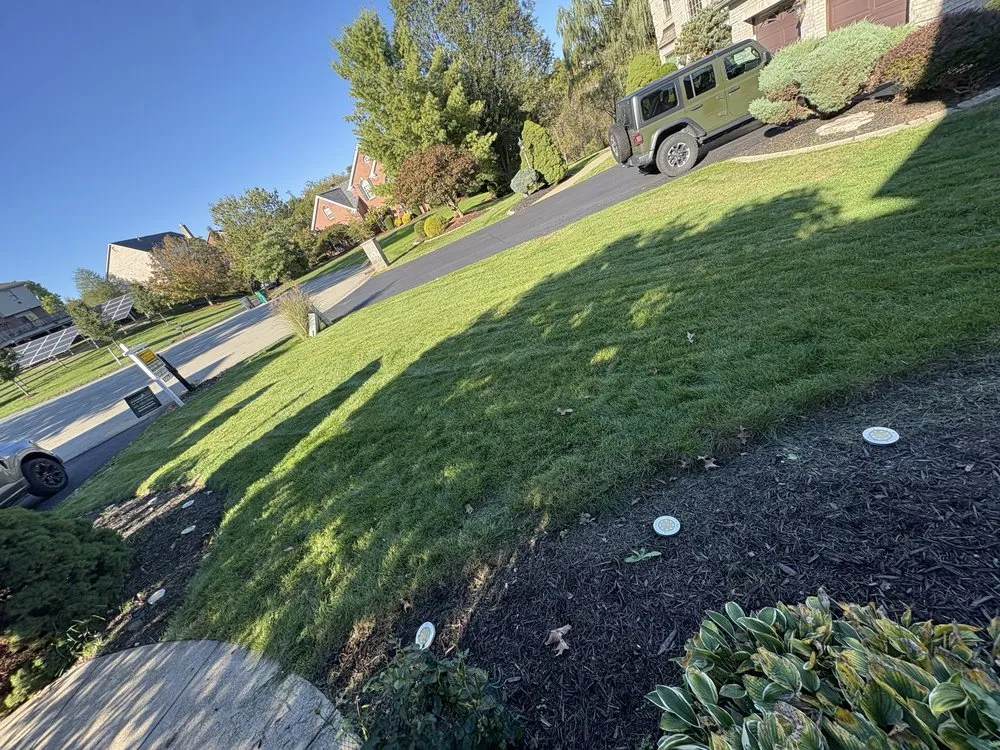 Top-rated lawn mowing service in Canonsburg, PA - Greenpro Out Door Service