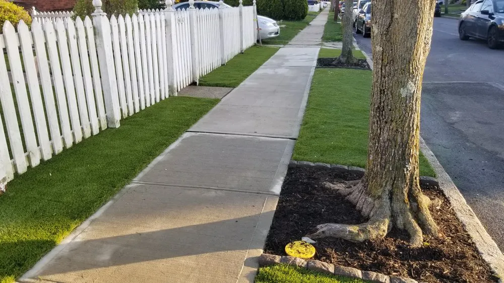 Top-rated garden landscaping experts serving Brooklyn, NY - Greenr World Grass