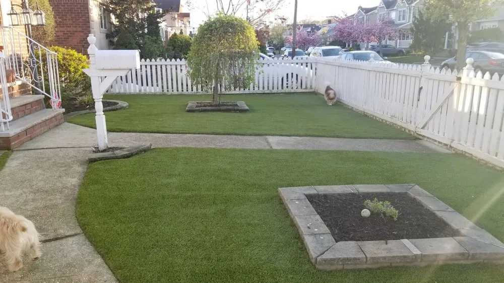 Affordable yard maintenance for homes across Brooklyn, NY - Greenr World Grass