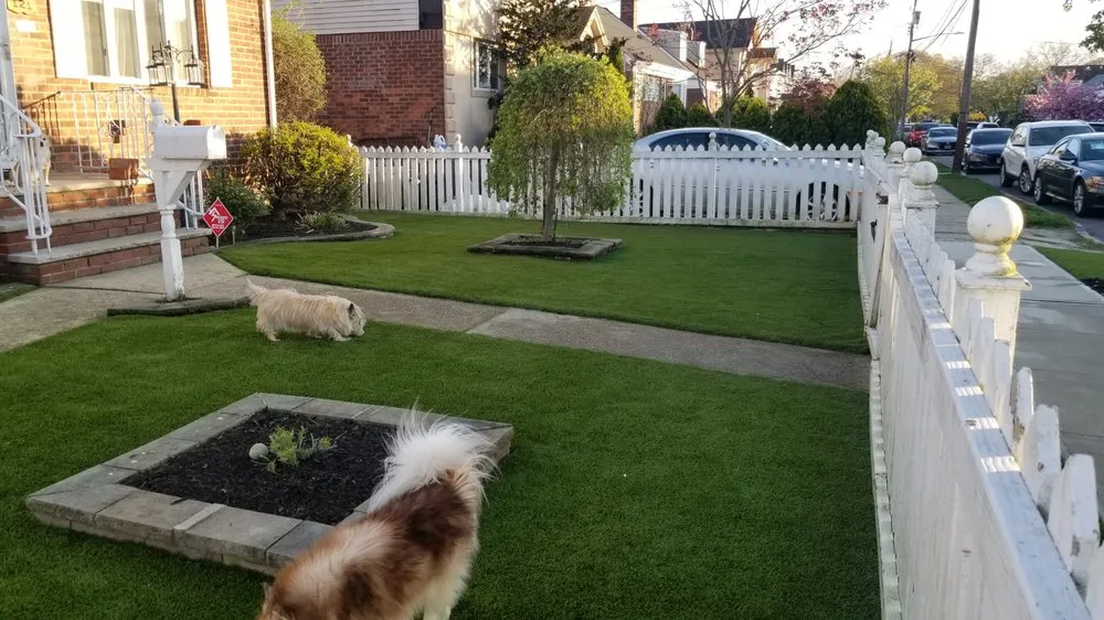 Reliable residential landscaping for beautiful yards in Brooklyn, NY by Greenr World Grass