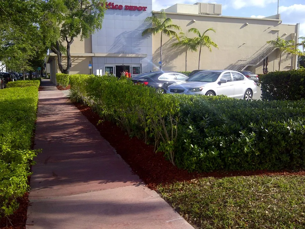 Trusted yard maintenance experts serving Miami, FL - GreenRidge Landscape & Nursery