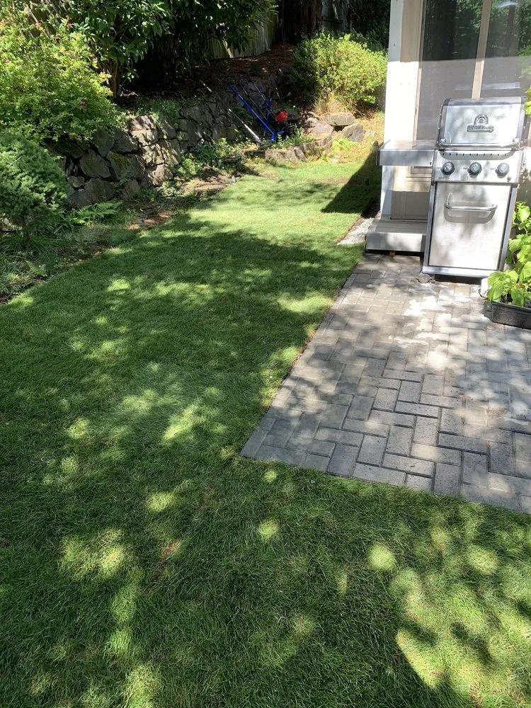 Local lawn care service near you in Bothell, WA by Greenridge Landscape