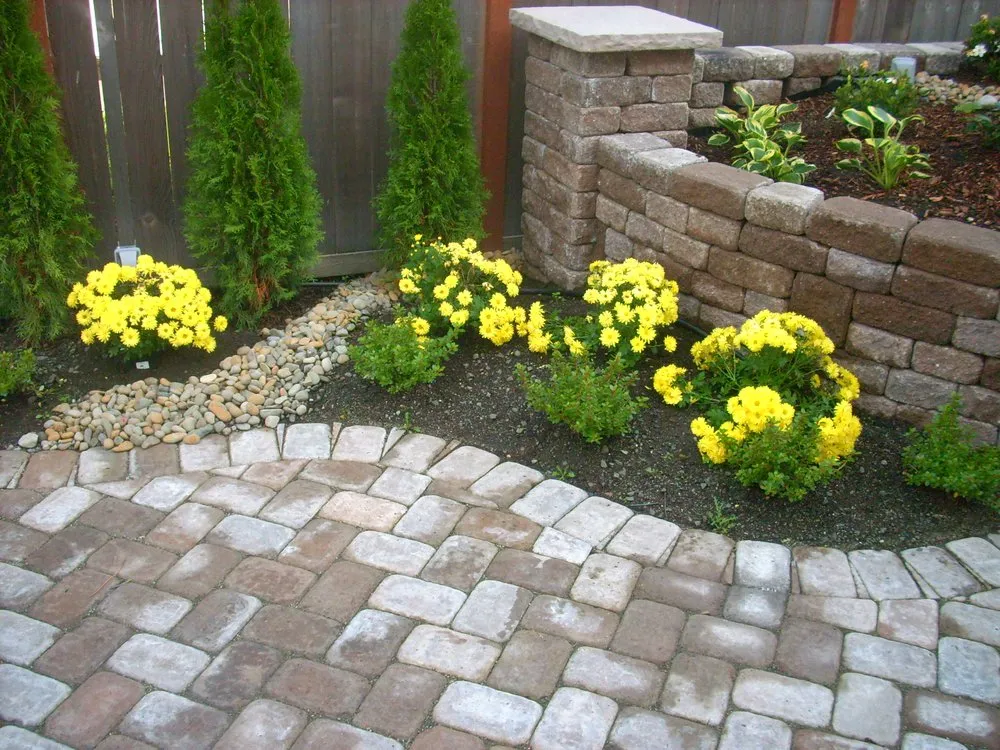 Custom landscaping services for residential properties in Allyn, WA by Green's Irrigation and Landscape