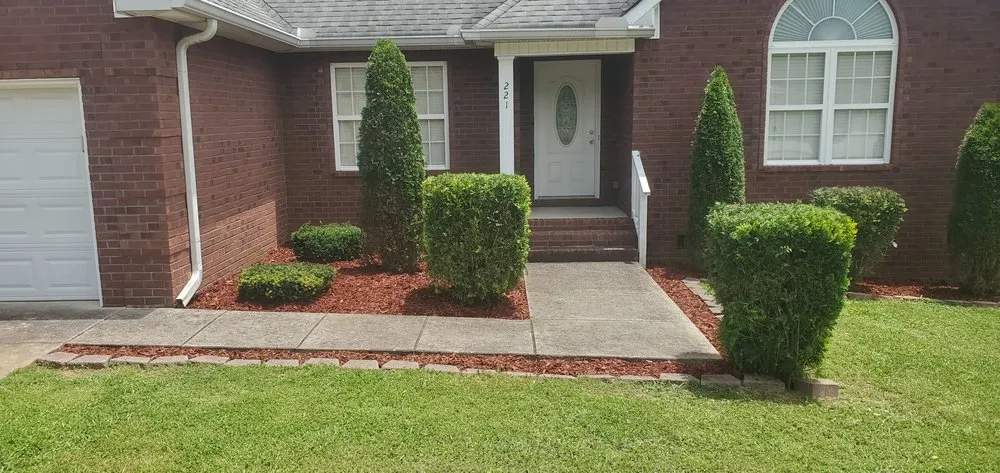 Local landscaping services experts serving Normandy, TN - Green’s Lawn Care