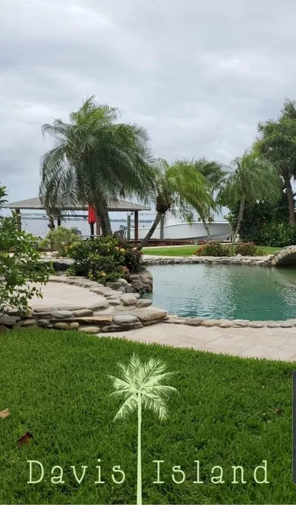 Custom yard cleanup service for beautiful yards in Lutz, FL by Green's Lawn Sprinklers