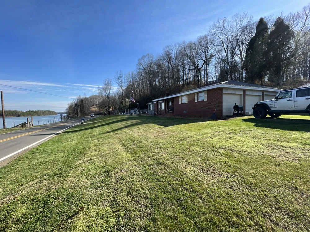 Professional lawn mowing service in Claremont, NC - Green’s Preservation Services