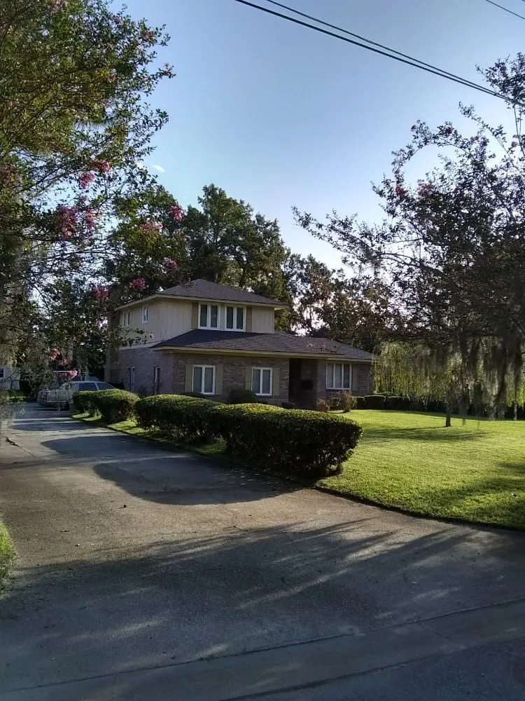 Expert lawn mowing service near you in Savannah, GA by Greens Specialty Lawncare