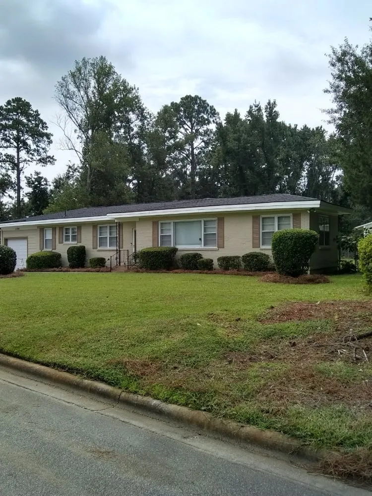 Expert garden landscaping experts serving Savannah, GA - Greens Specialty Lawncare