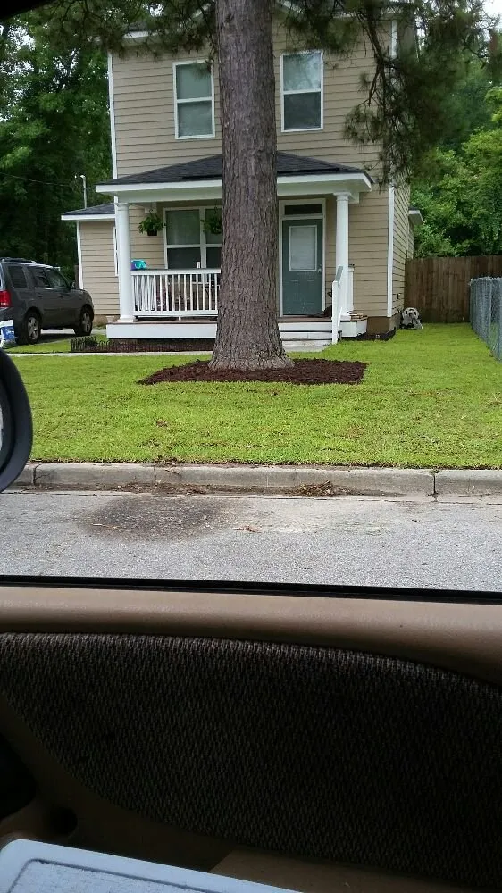 Expert garden landscaping experts serving Savannah, GA - Greens Specialty Lawncare