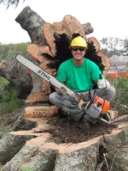 Professional garden landscaping near you in Bradenton, FL by Green's Tree & Landscape