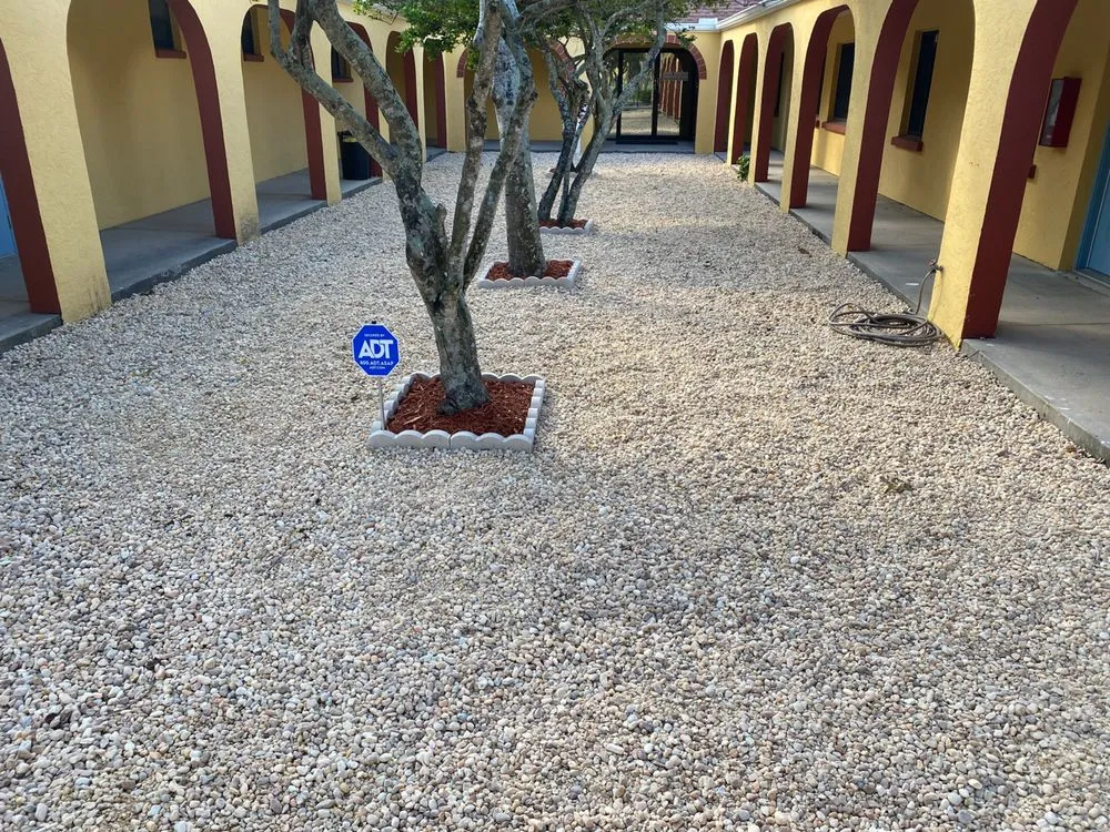 Local garden landscaping for beautiful yards in Bradenton, FL by Greenscape