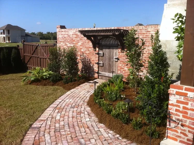 Custom residential landscaping in Baton Rouge, LA - Greenscape Design