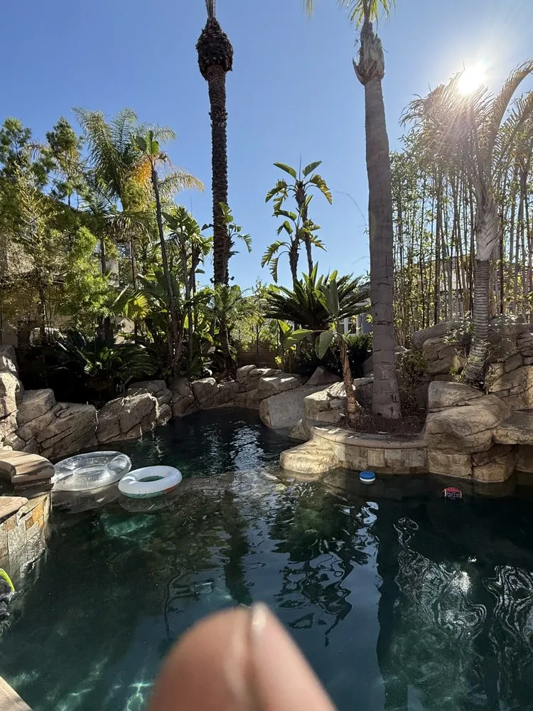 Top-rated lawn care service experts serving Santa Ana, CA - GreenScape Landscaping