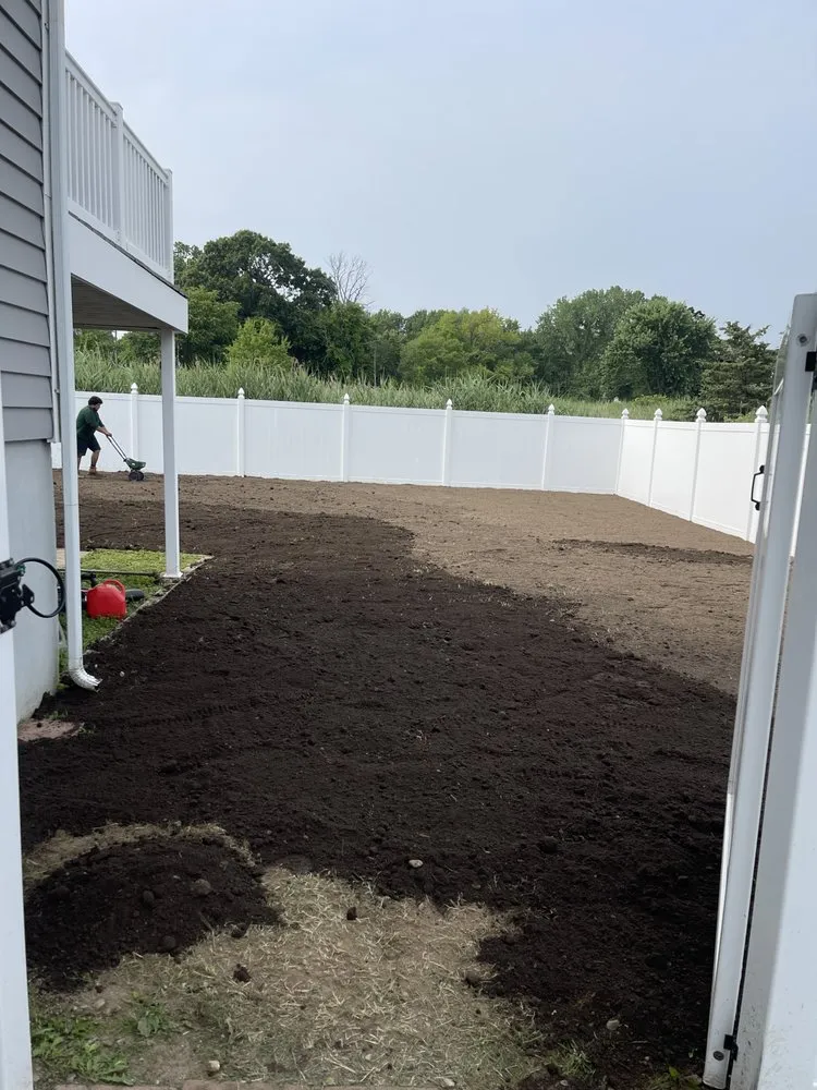 Custom garden landscaping experts serving Stratford, CT - Greenscape Lawn Care