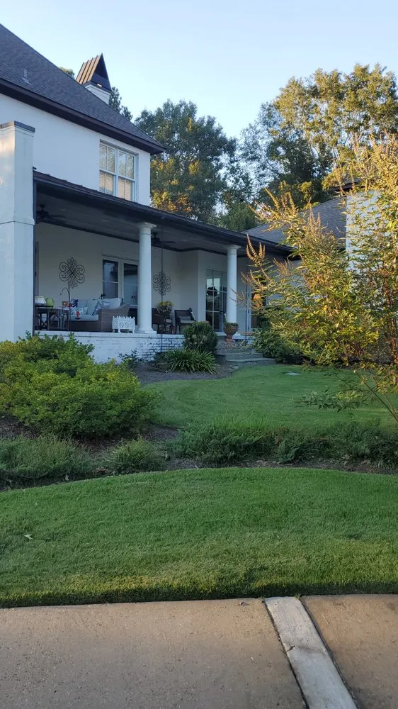 Local residential landscaping experts serving Jackson, MS - Greenscape Lawn Services