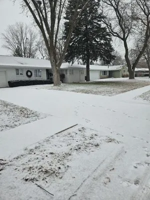 Greenscape Lawns and More Logo