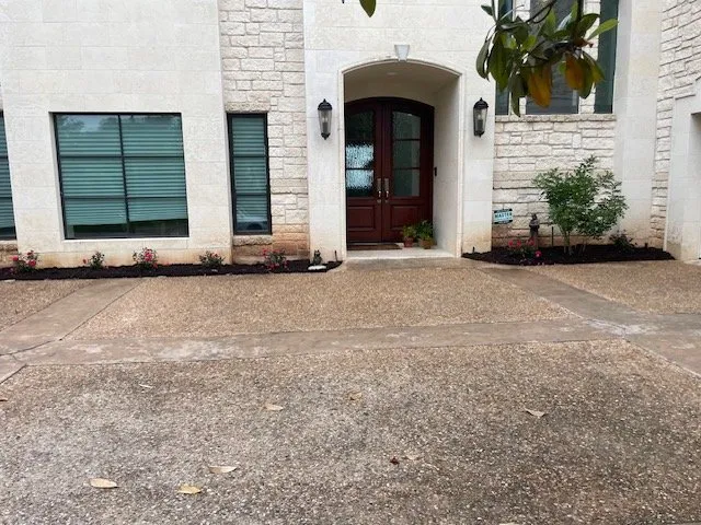 Top-rated lawn mowing service for homes across Round Rock, TX - Greenscape Outdoor