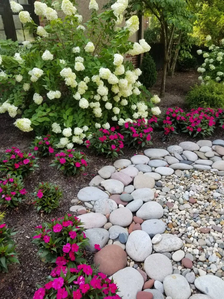 Top-rated residential landscaping for beautiful yards across Ellisville, MO - Greenscape Outdoors