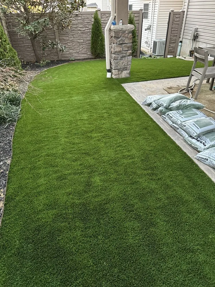 Reliable yard cleanup service experts serving Ellisville, MO - Greenscape Outdoors