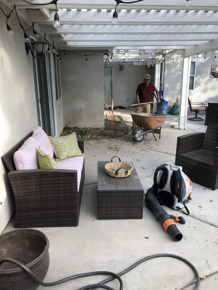 Custom lawn care service experts serving Lake Elsinore, CA - Greenscape Projects 951