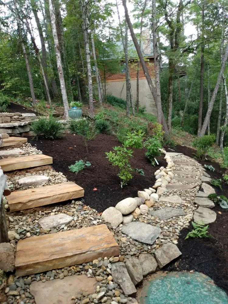 Top-rated yard cleanup service in Knoxville, TN - GreenScapes Landscaping Design and Installation