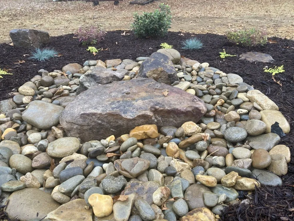 Top-rated yard maintenance experts serving Knoxville, TN - GreenScapes Landscaping Design and Installation