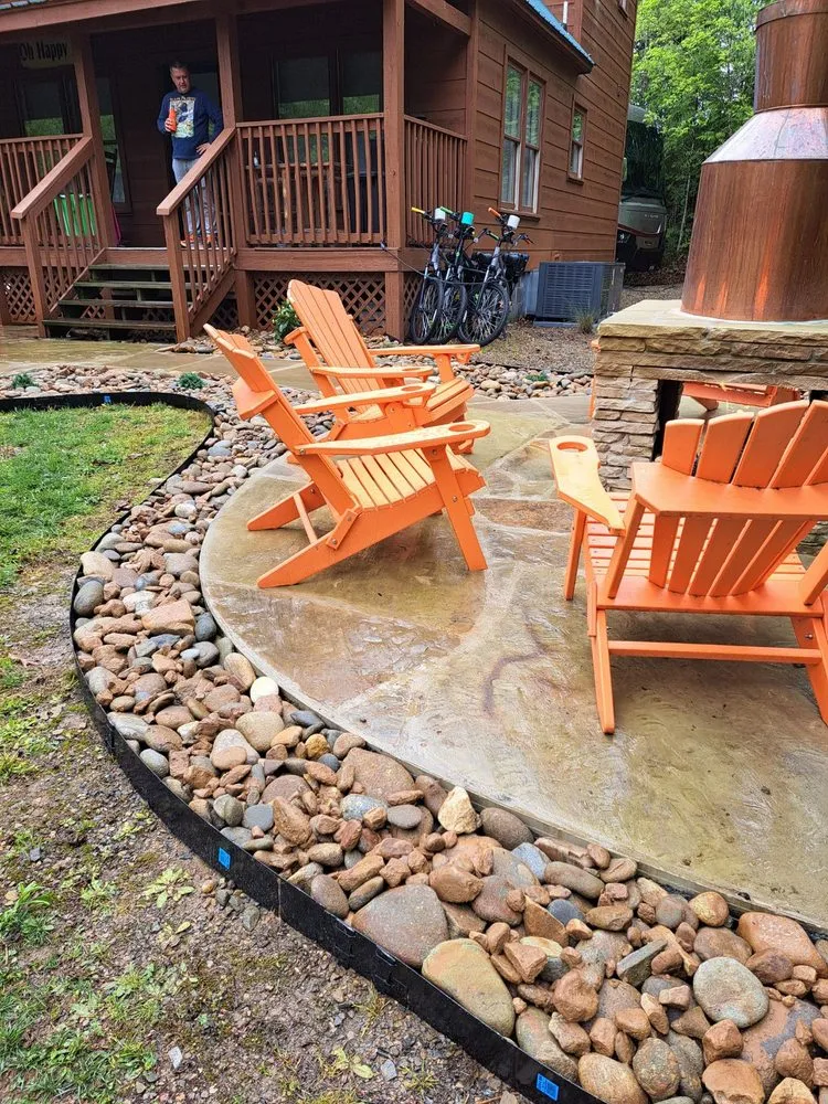 Custom residential landscaping for residential properties in Knoxville, TN by GreenScapes Landscaping Design and Installation