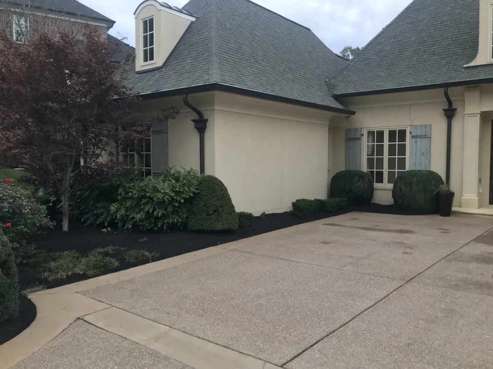 Expert yard maintenance in Nashville, TN - Greenscapes Lawn Maintenance