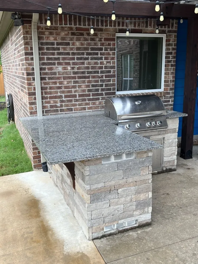 Local yard cleanup service for year-round maintenance in Broken Arrow, OK by Greenscapes Outdoor