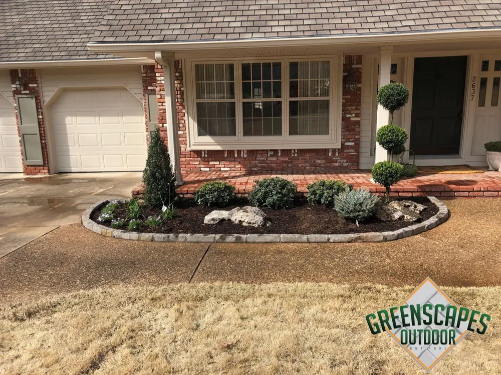 Top-rated landscaping services experts serving Broken Arrow, OK - Greenscapes Outdoor