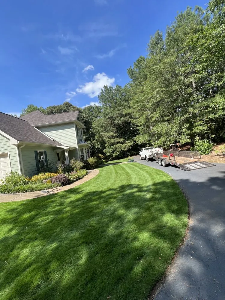 Custom yard maintenance experts serving Danielsville, GA - Greenscenez Landscape Management