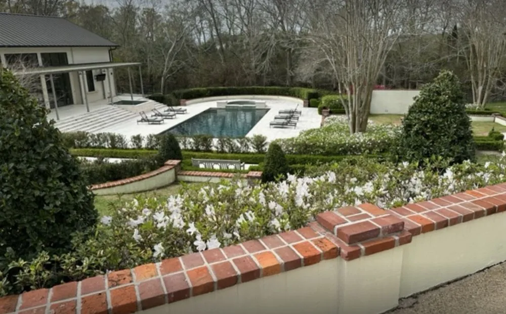 Custom garden landscaping in Baton Rouge, LA - GreenSeasons