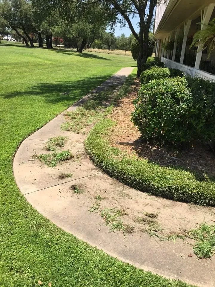 Custom yard maintenance for year-round maintenance across Weatherford, TX - Greenshine Mowing Service