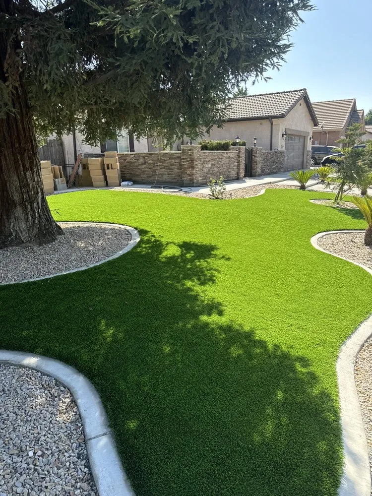 Trusted lawn care service in Fresno, CA - Greenside Landscape