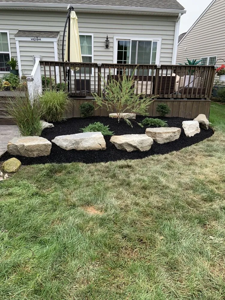 Custom yard maintenance in Painesville, OH by Greenside Landscapes