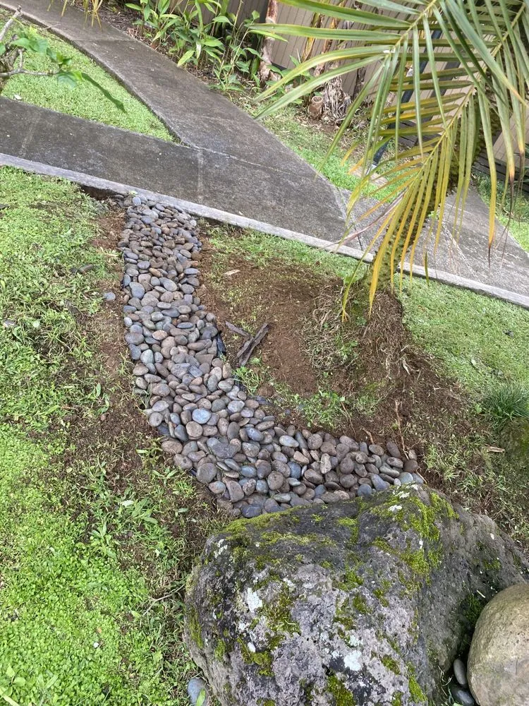 Local yard maintenance with custom design in Urban Honolulu, HI by Greenside Landscaping