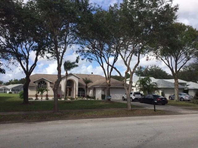 Local landscape design in Melbourne, FL by Greenside Lawns