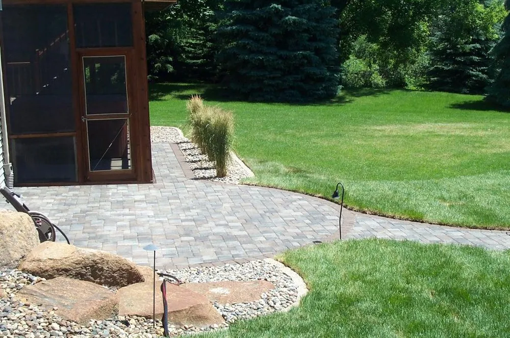 Custom garden landscaping experts serving Savage, MN - Greenside
