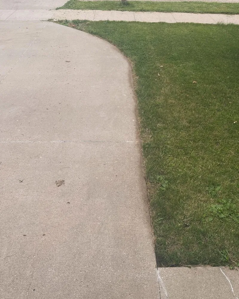 Trusted yard cleanup service in Iowa City, IA - Greenskeeper Landscape